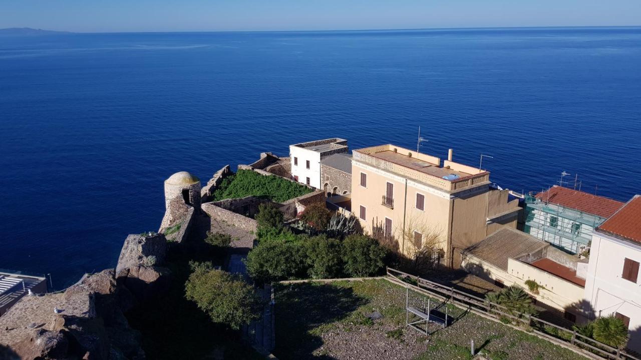 “Cielo E Mare”, Casetta Nel Cuore Del Borgo Antico / “Sky & Sea”, Charming In The Heart Of Old Village Castelsardo Dış mekan fotoğraf