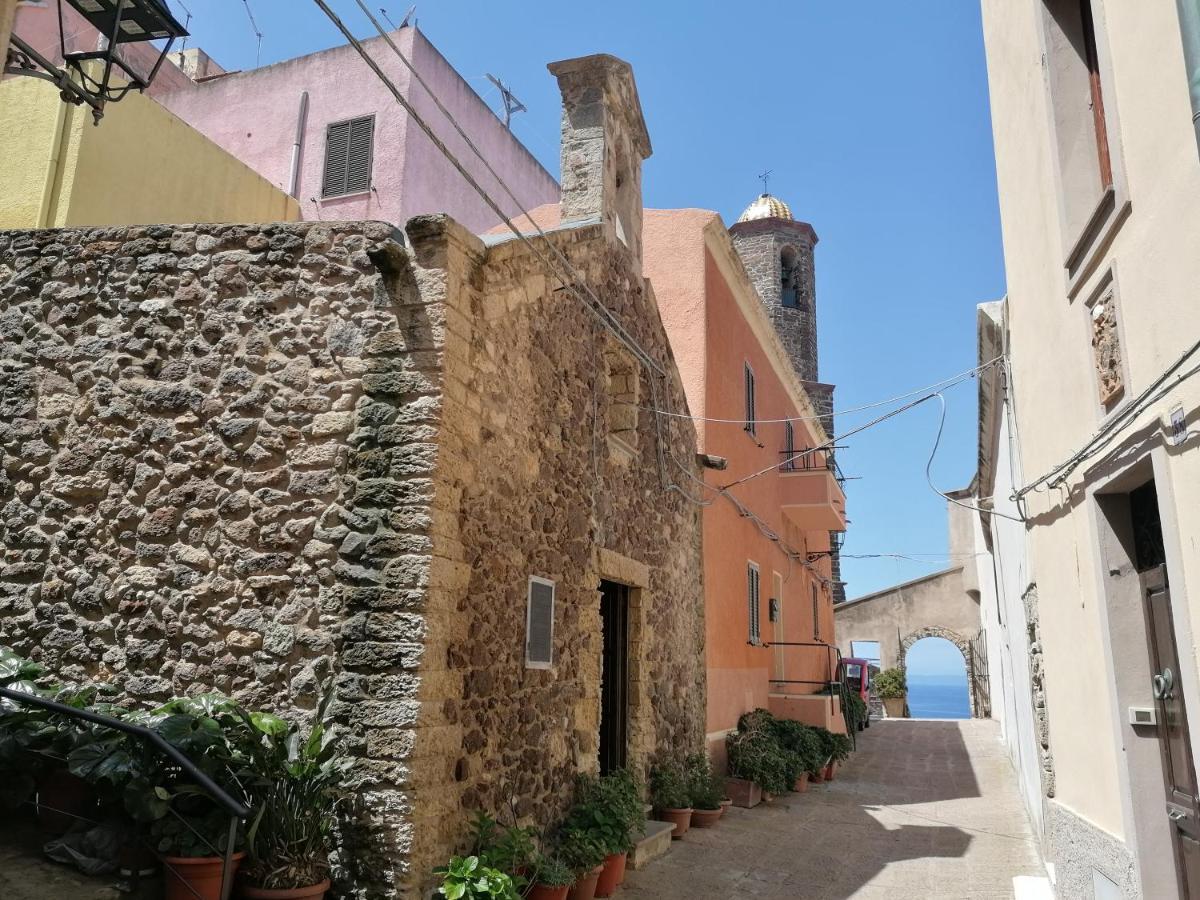 “Cielo E Mare”, Casetta Nel Cuore Del Borgo Antico / “Sky & Sea”, Charming In The Heart Of Old Village Castelsardo Dış mekan fotoğraf