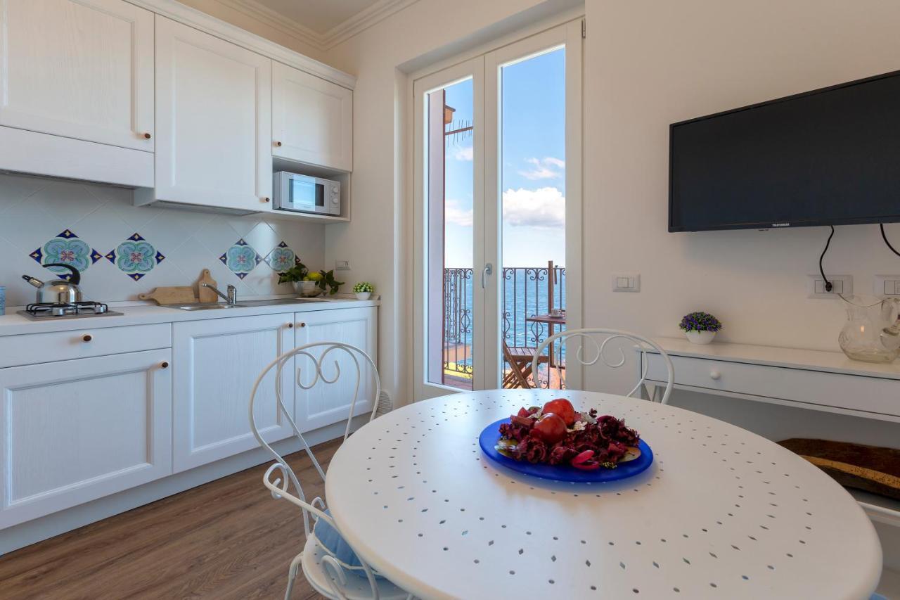 “Cielo E Mare”, Casetta Nel Cuore Del Borgo Antico / “Sky & Sea”, Charming In The Heart Of Old Village Castelsardo Dış mekan fotoğraf